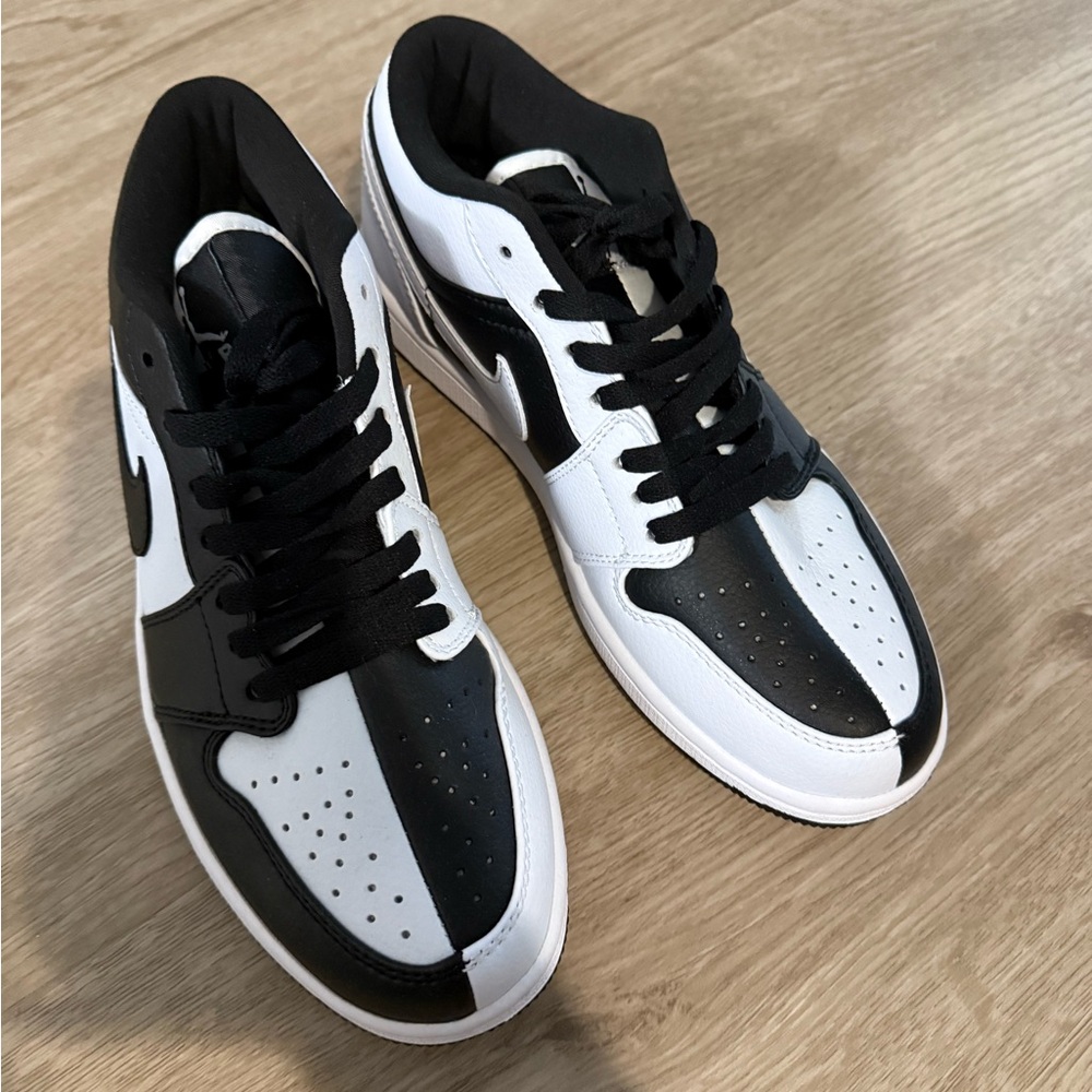 Jordan black and white split 7.5